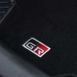 2024-_yaris_cross_dynamic-grey_dpl_interior-11