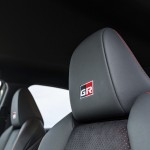 2024-_yaris_cross_dynamic-grey_dpl_interior-13