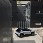 2024-_yaris_cross_dynamic-grey_dpl_static-10