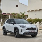2024-_yaris_cross_dynamic-grey_dpl_static-11