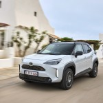 2024-_yaris_cross_dynamic-grey_dpl_static-13