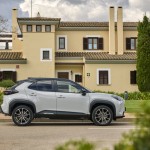 2024-_yaris_cross_dynamic-grey_dpl_static-18