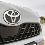 2024-_yaris_cross_urban_khaki_dpl_details-02