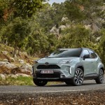 2024-_yaris_cross_urban_khaki_dpl_dynamic-20
