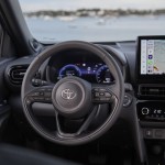 2024-_yaris_cross_urban_khaki_dpl_interior-02