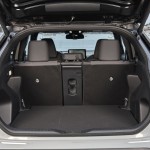 2024-_yaris_cross_urban_khaki_dpl_interior-11