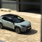 2024-_yaris_cross_urban_khaki_dpl_static-23