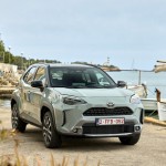 2024-_yaris_cross_urban_khaki_dpl_static-25