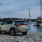 2024-_yaris_cross_urban_khaki_dpl_static-29