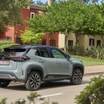 2024-_yaris_cross_urban_khaki_dpl_static-33