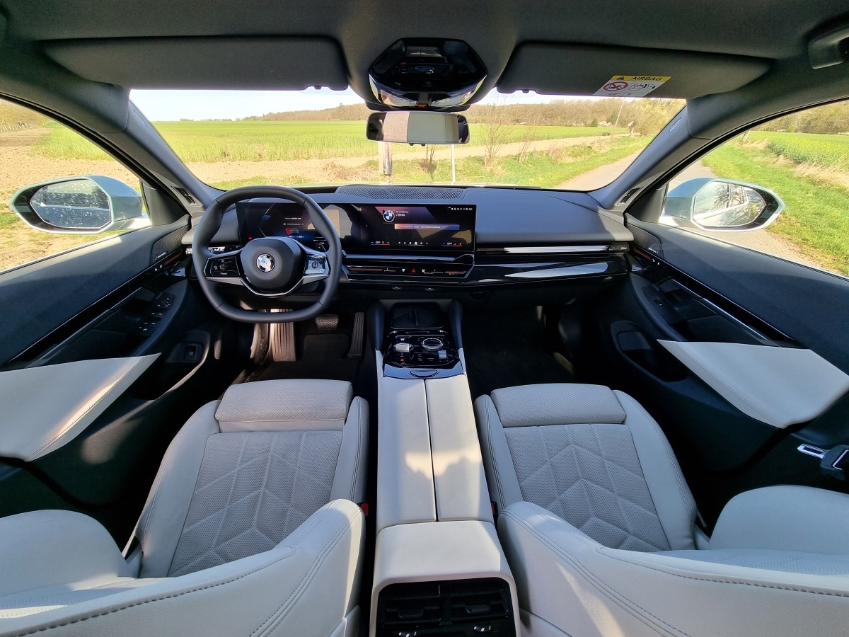bmw-5-2024-12