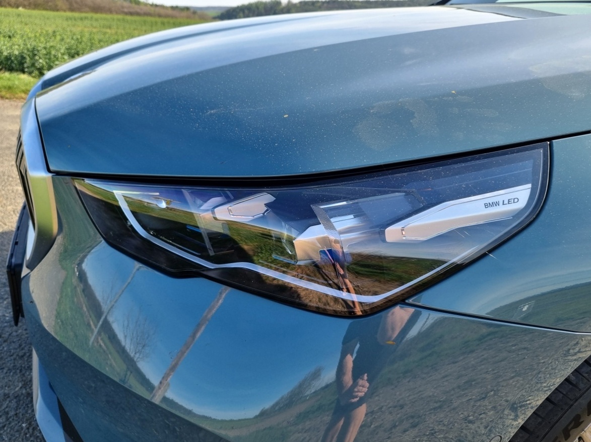 bmw-5-2024-24