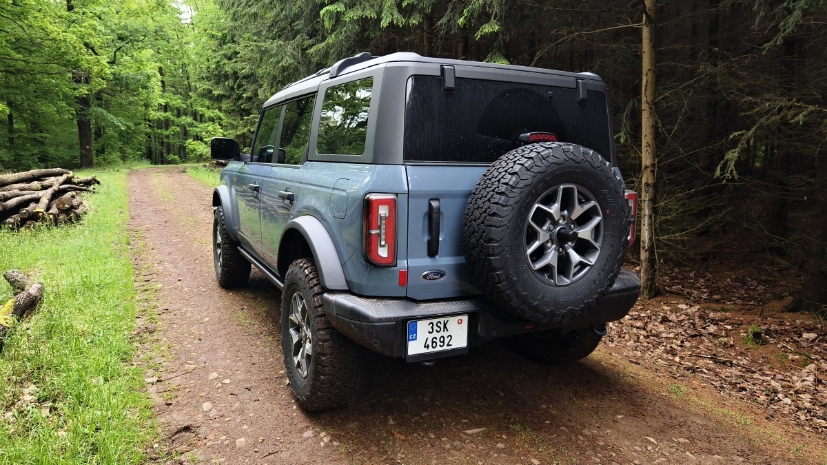 ford-bronco-badlands-2024-38