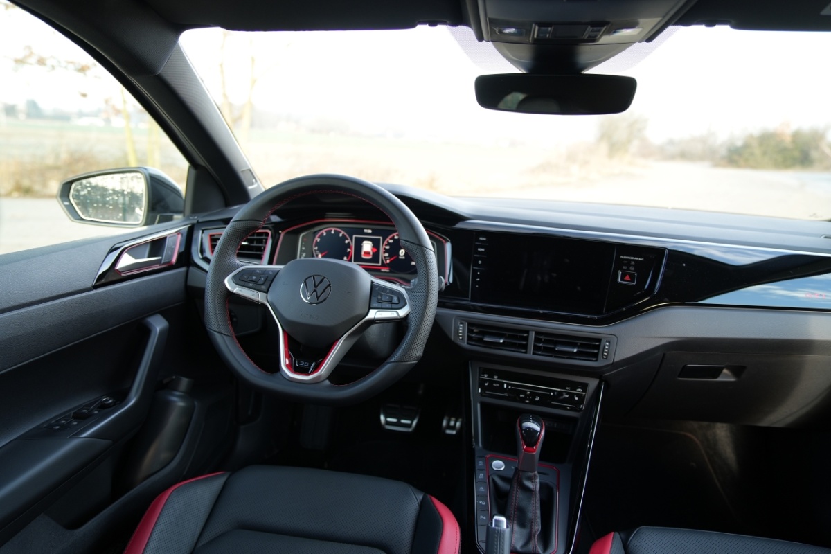 volkswagen-polo-gti-11