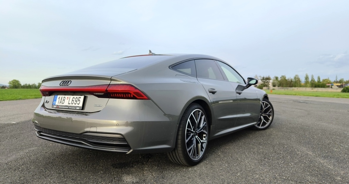 audi-a7-sportback-2024-14