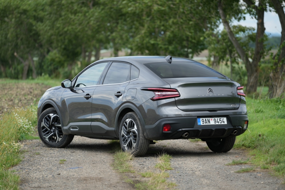 citroen-c4x-2024-12