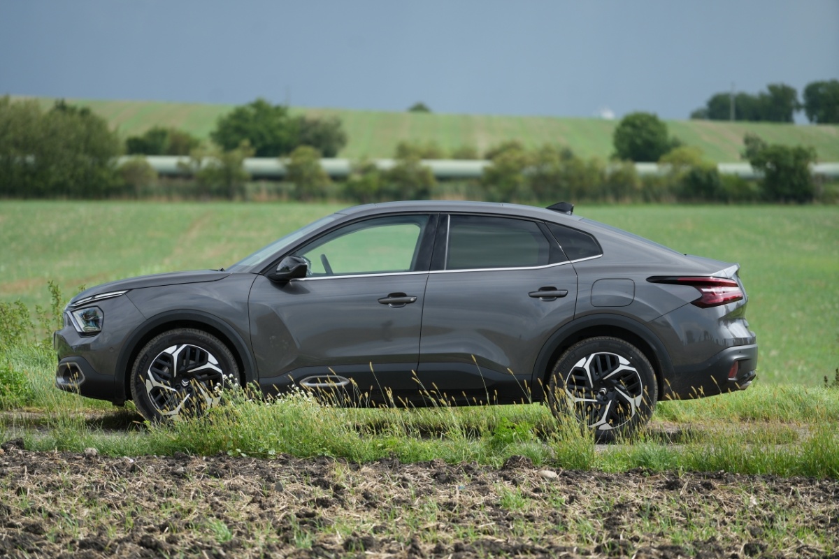 citroen-c4x-2024-15