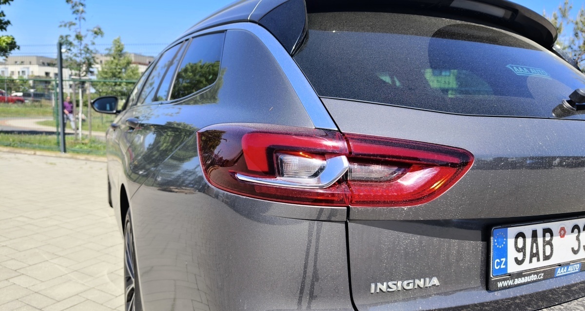 opel-insignia-19