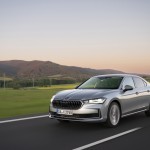 23_skoda_superb_hatch_f96ebb47