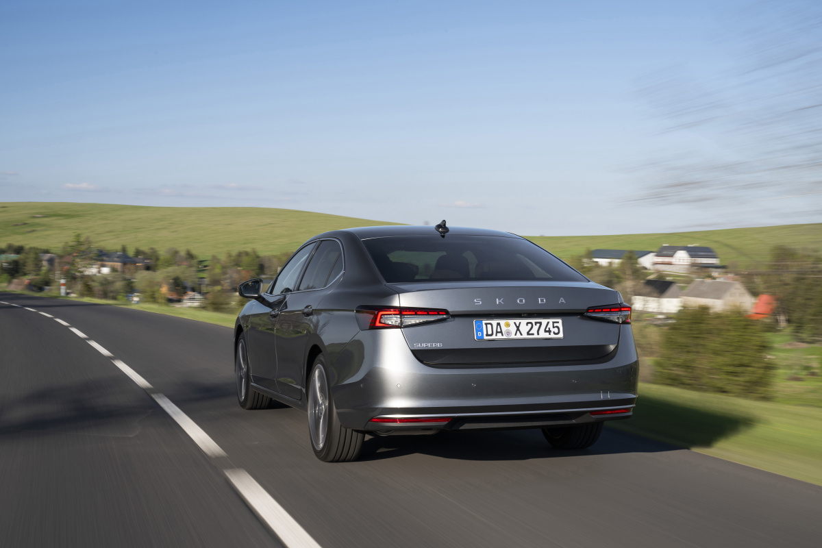 57_skoda_superb_hatch_lk_2ab75c47