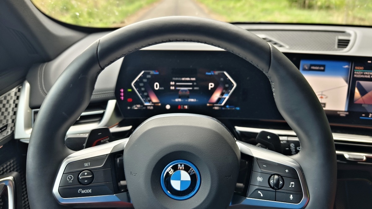bmw-x1-2024-16