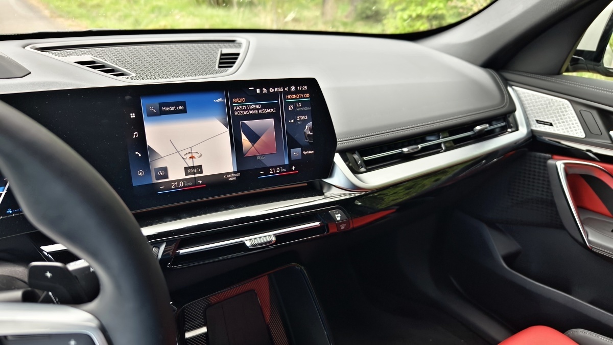 bmw-x1-2024-18