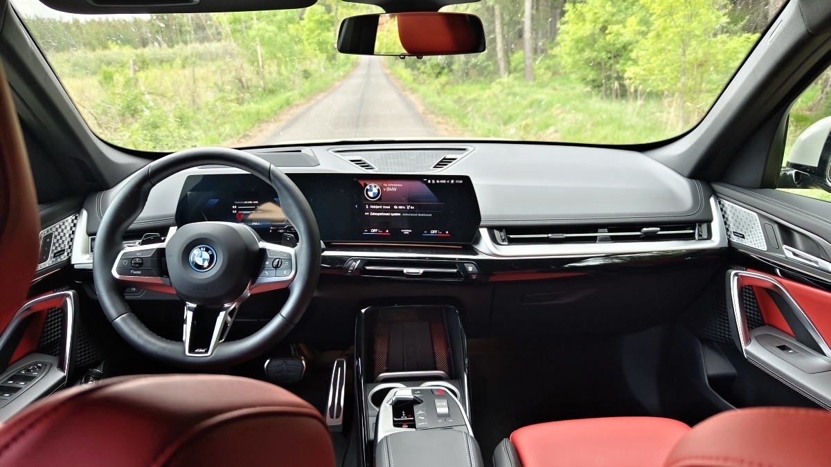 bmw-x1-2024-23