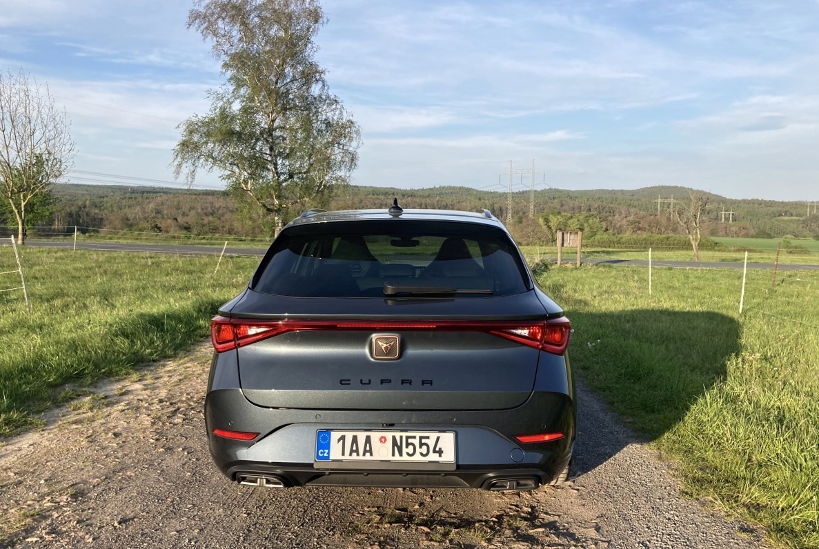 cupra-leon-st-10