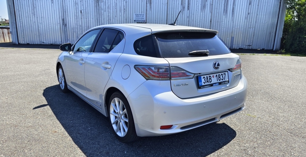 lexus-ct-20