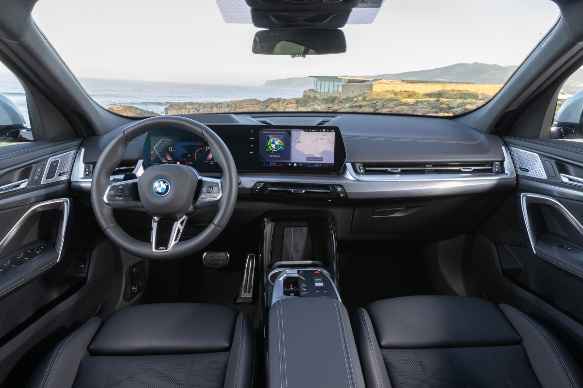 p90540023_highres_the-new-bmw-ix2-xdri