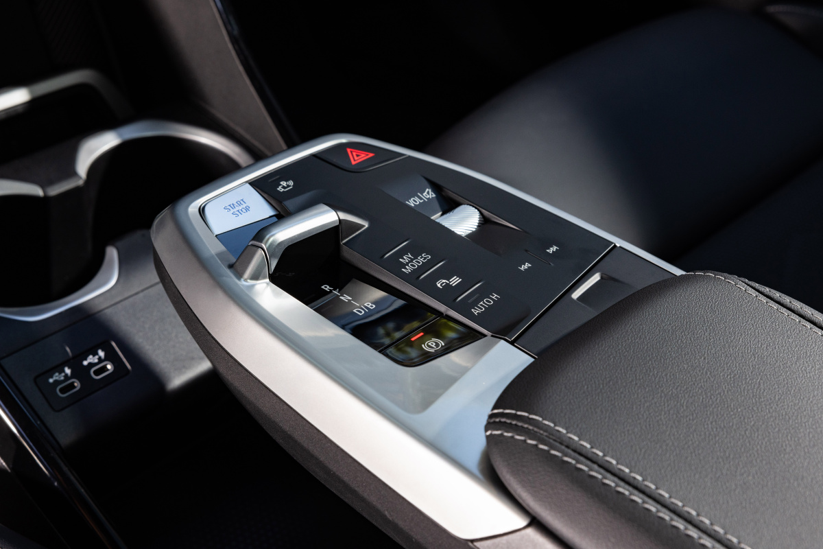BMW iX2 xDrive 30