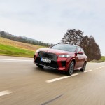 p90542949_highres_bmw-ix2-03-2024
