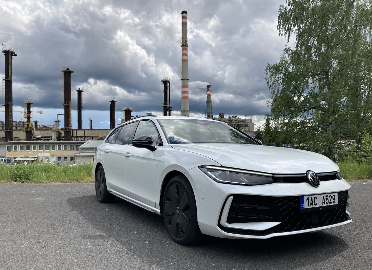 volkswagen-passat-2024-5