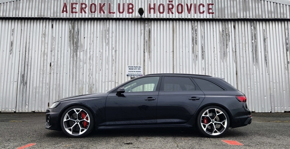 audi-rs-4-avant-2024-29