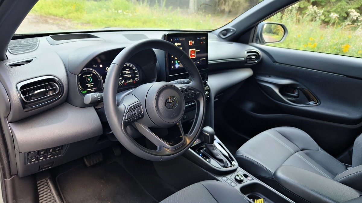 toyota-yaris-cross-2024-32