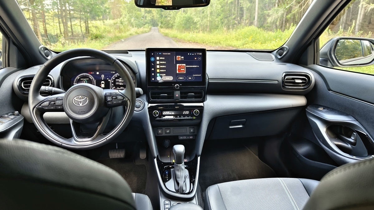toyota-yaris-cross-2024-34