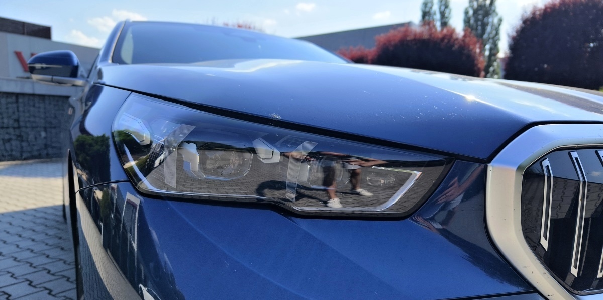 bmw-i5-touring-5