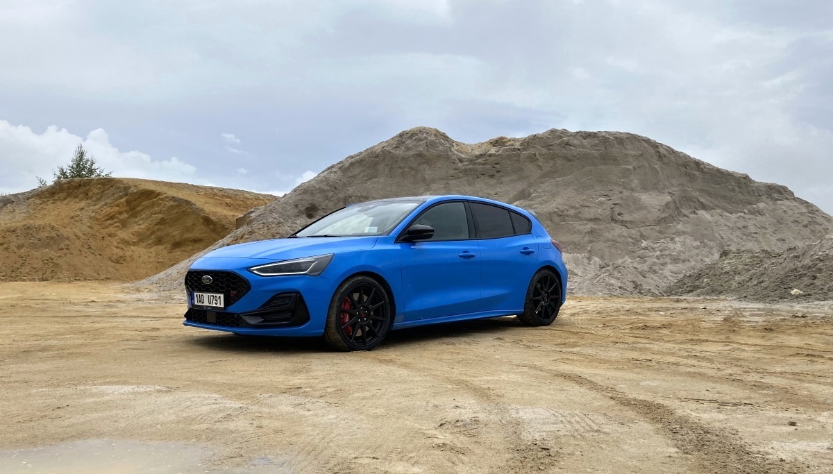 ford-focus-st-2024-9