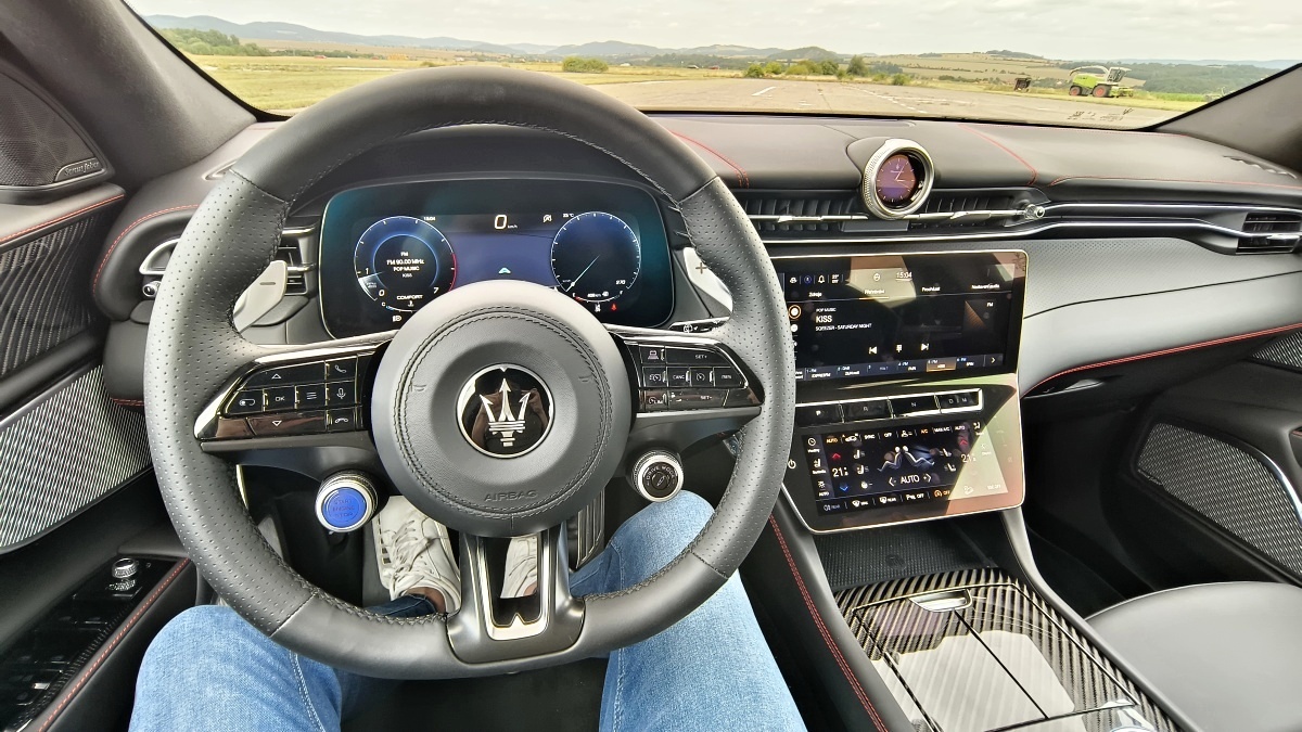 maserati-grecale-modena-2024-32