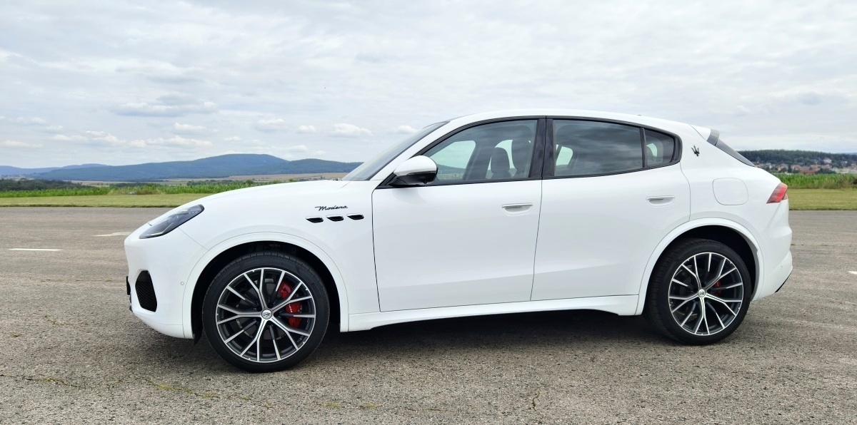 maserati-grecale-modena-2024-50