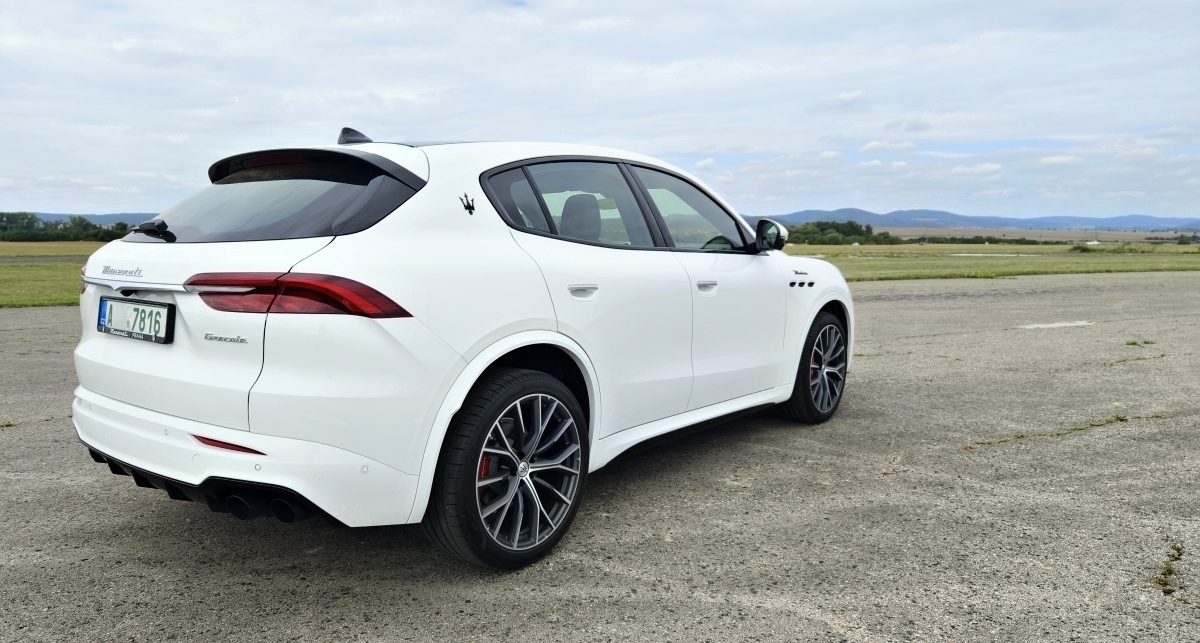 maserati-grecale-modena-2024-55