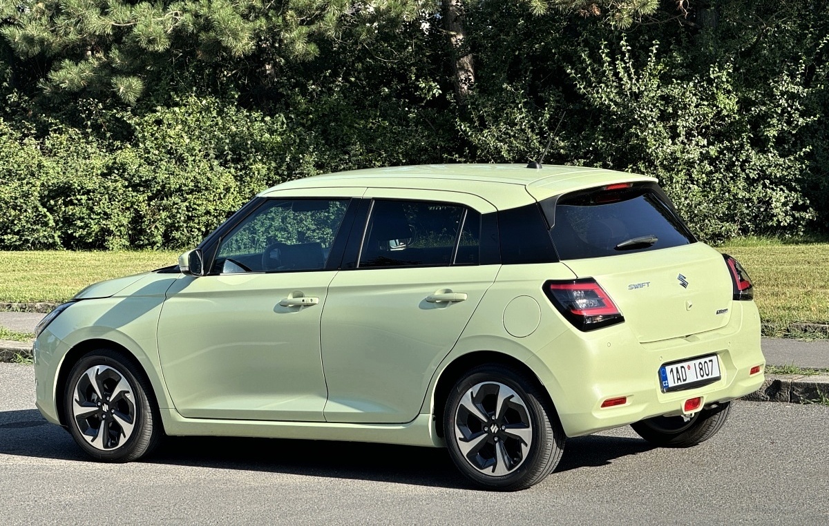 suzuki-swift-2024-8