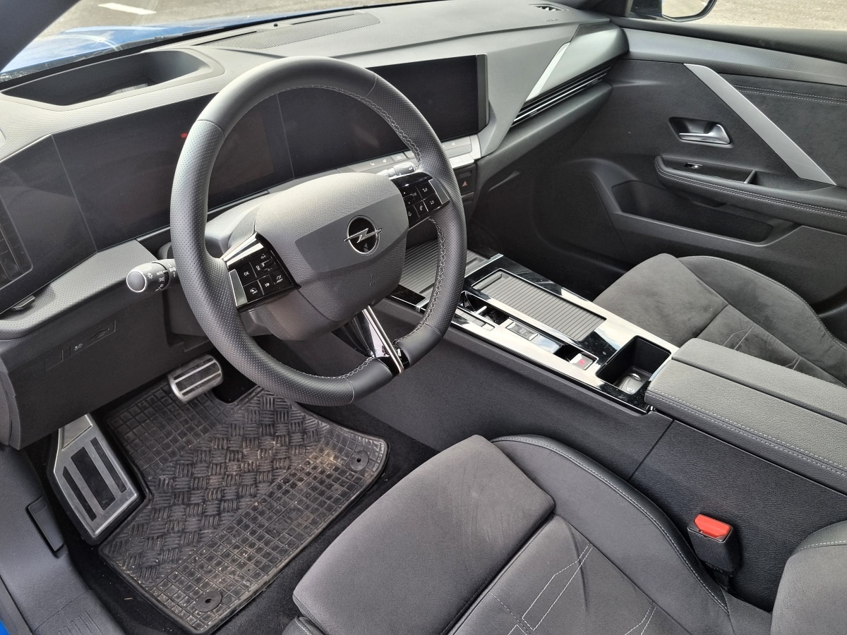 opel-astra-2024-13