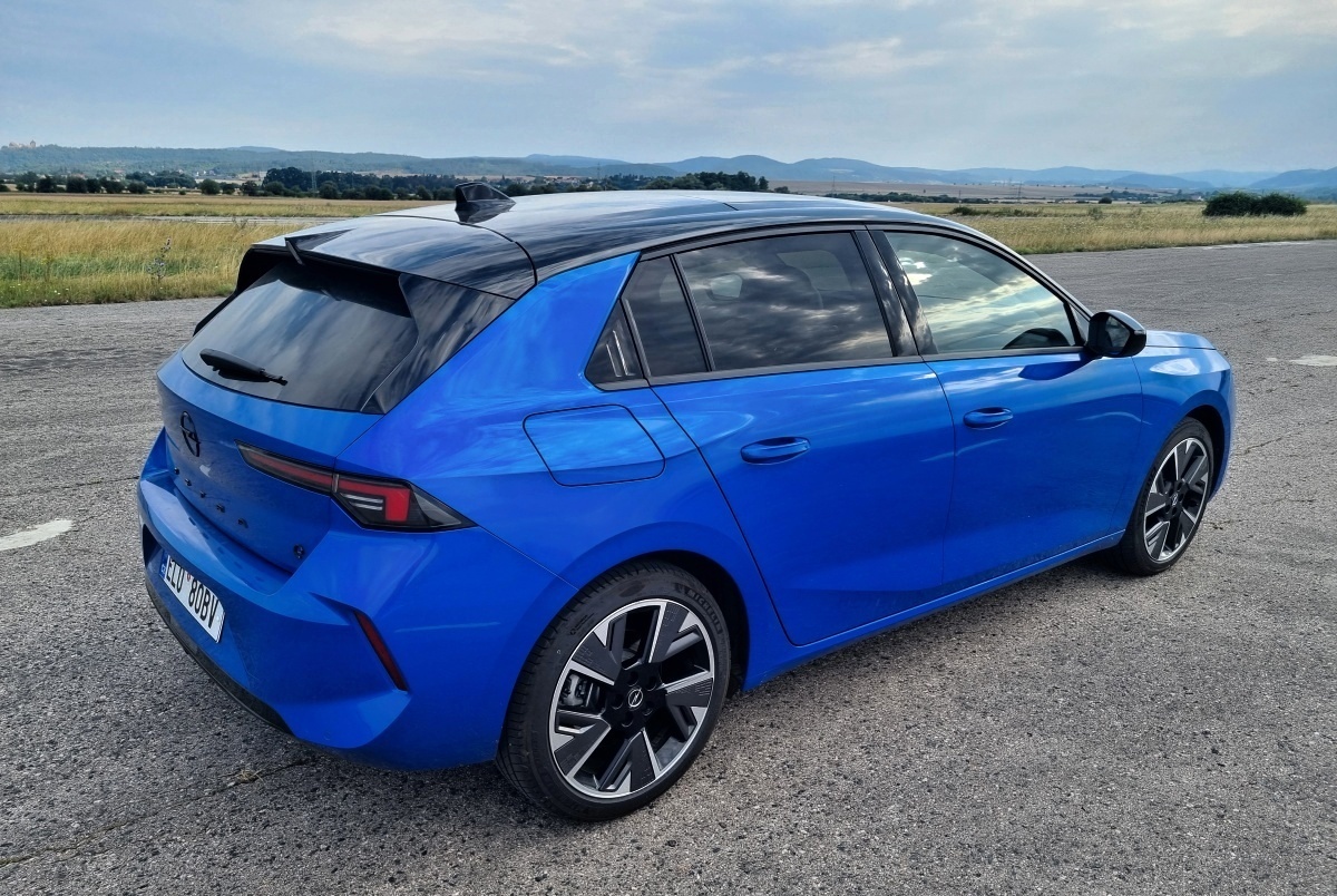 opel-astra-2024-7