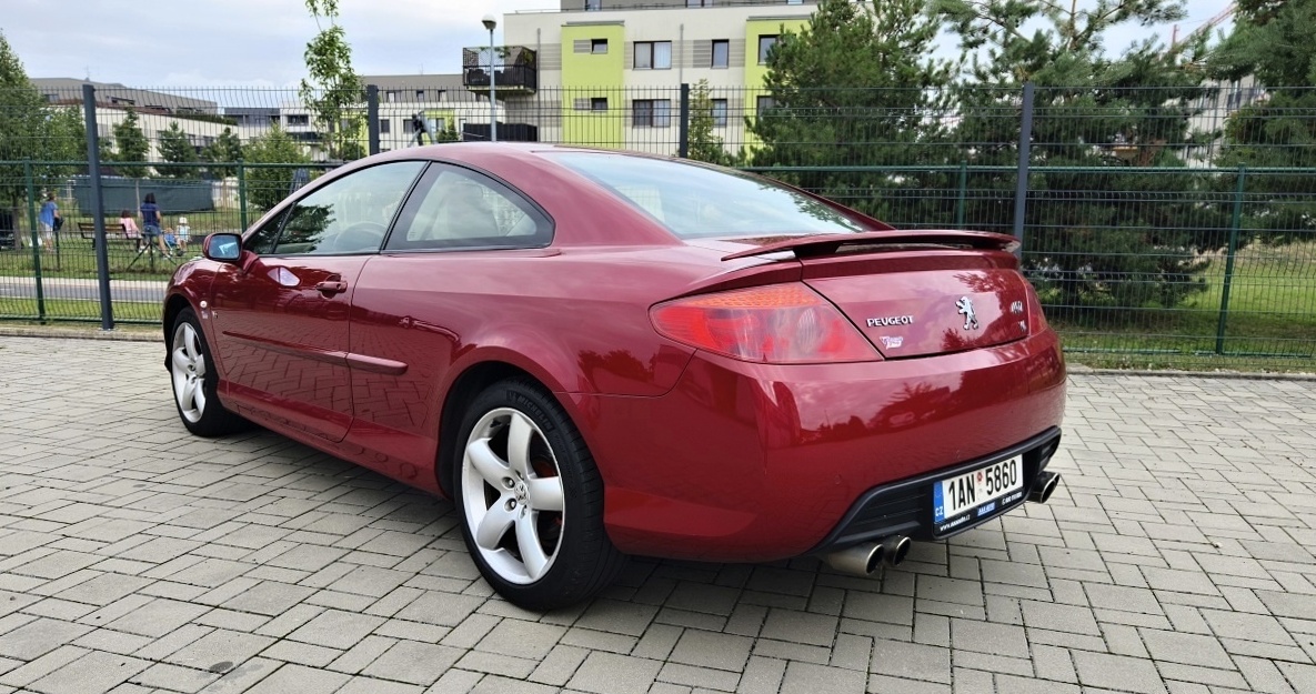 peugeot-407-coupe-12
