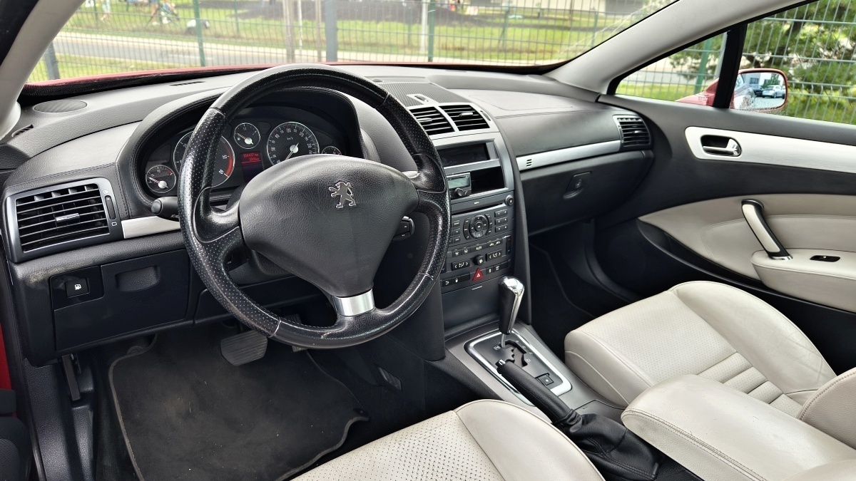 peugeot-407-coupe-23
