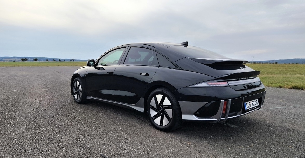 hyundai-ioniq-6-2024-28