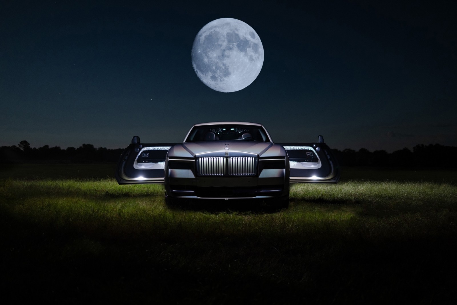 p90571411_lowres_rolls-royce-spectre