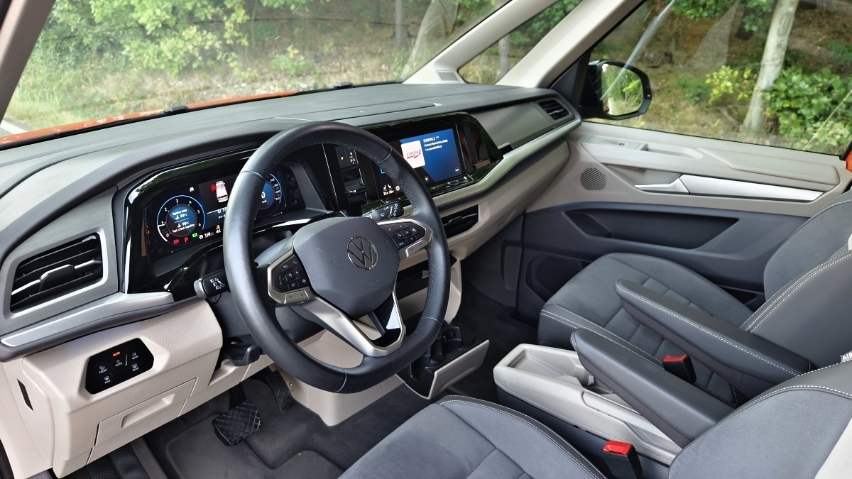volkswagen-multivan-t7-edition-2024-24