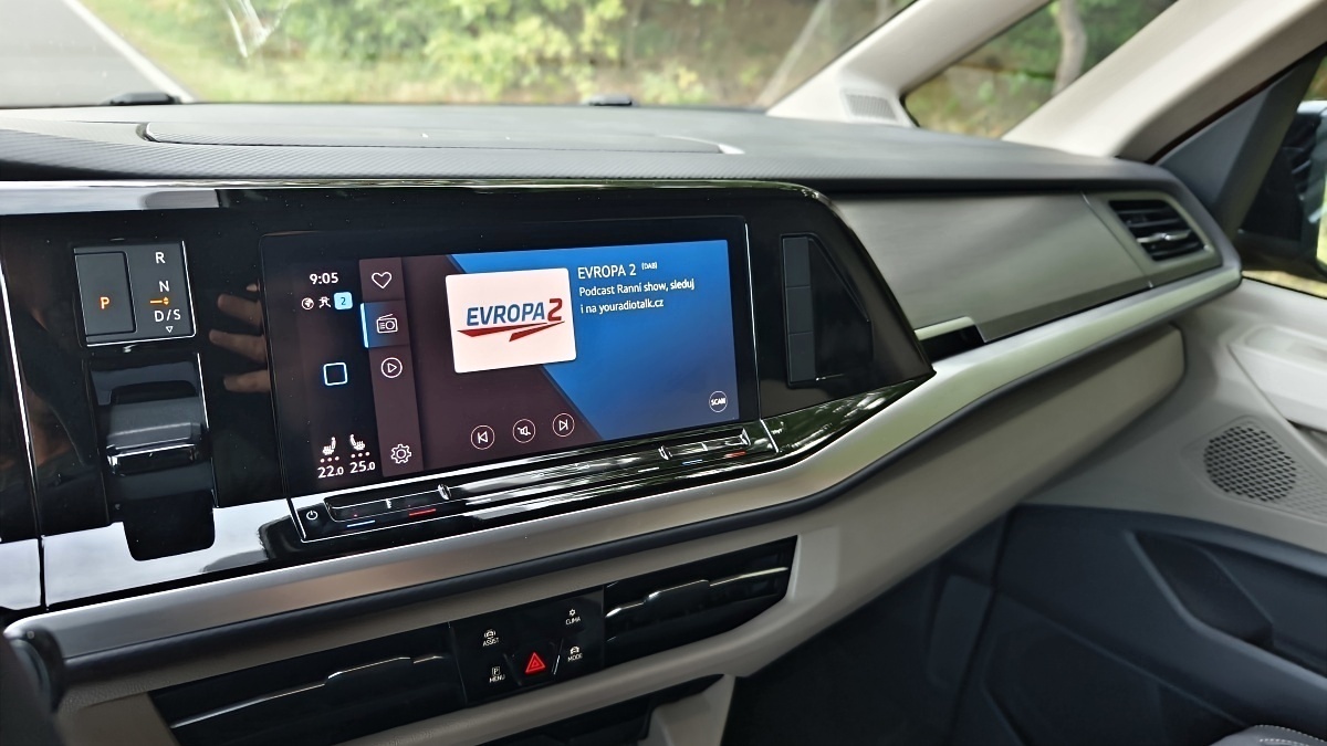 volkswagen-multivan-t7-edition-2024-35
